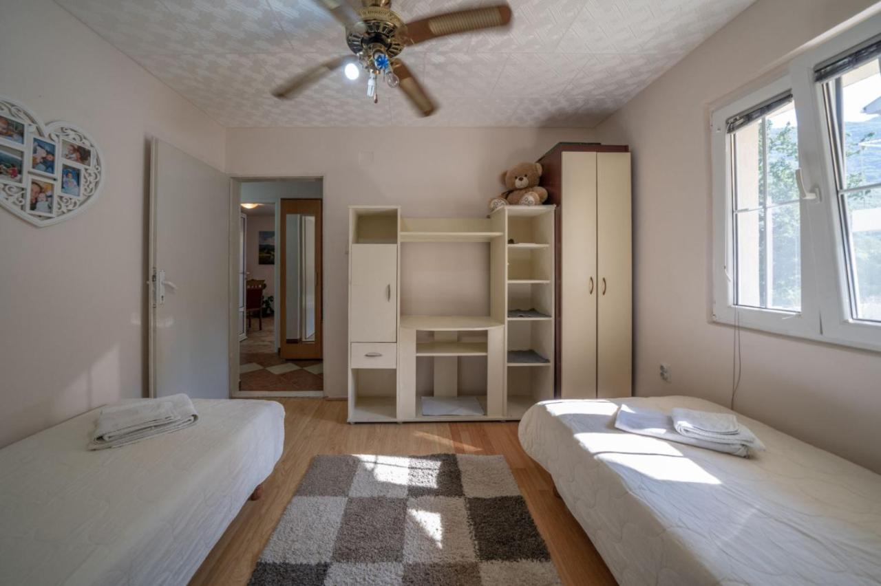 Apartments Zeko Donji Morinj Exterior foto